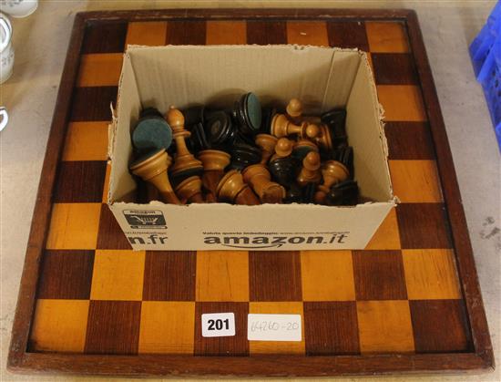 Traditional chess set